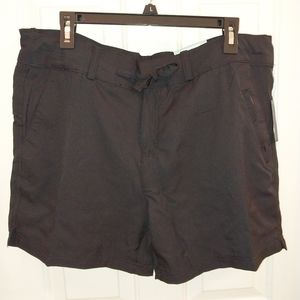 MAGELLAN Shorts NWT